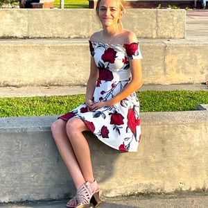 Juniors' B. Smart Off-the-Shoulder Floral Dress with Pockets
